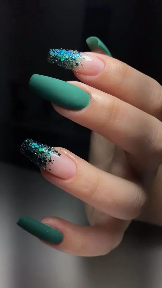 Spring 2024 Nail Trends: Chic & Simple Designs for Fashion-Forward Style