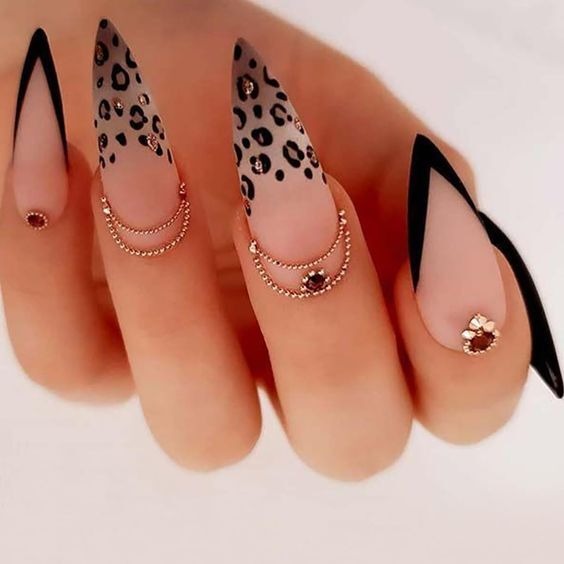 Dazzling Rhinestone Nails 2024: Unveil Chic Trends & Glittering Designs