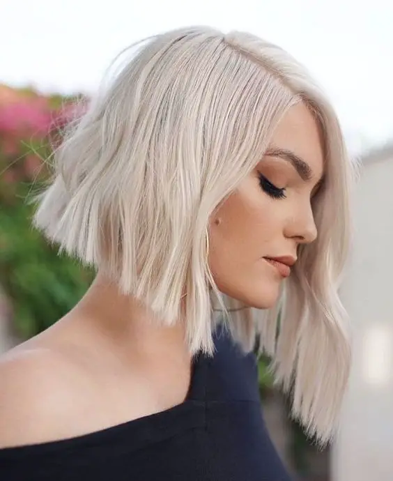 Explore Trending Angled Bob Haircuts for a Chic 2024 Makeover