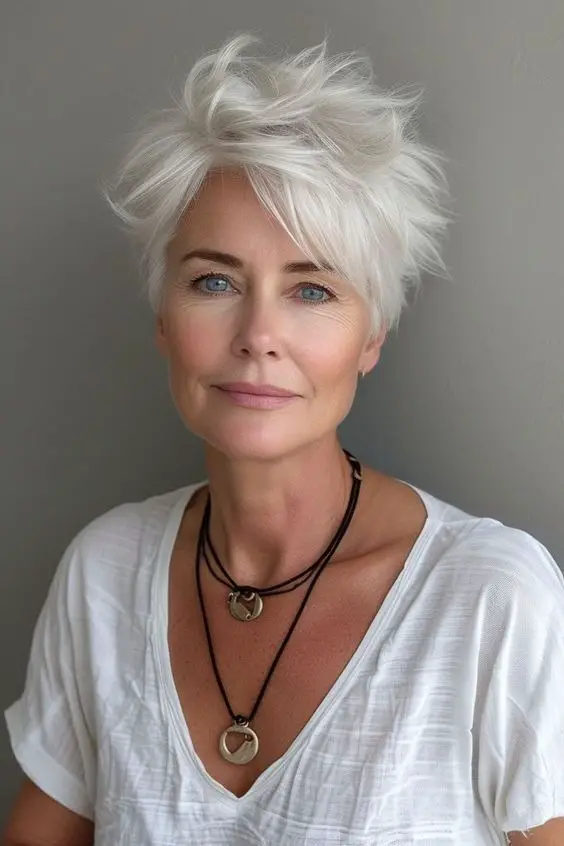 Stylish Haircuts for Women Over 50 – Embrace Elegance & Confidence