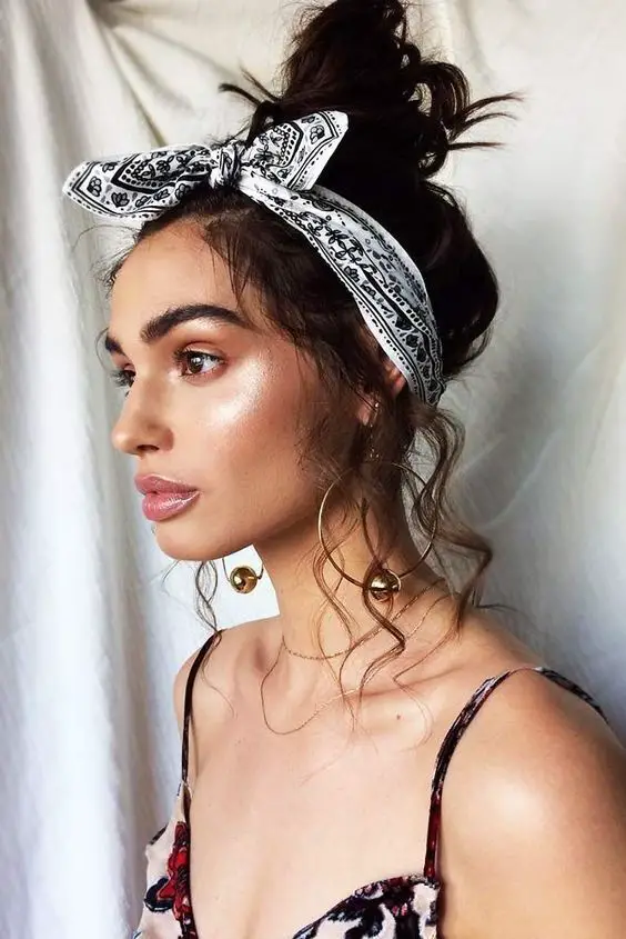 18 Ideas Explore Stylish Headband Hairstyles for Women – Trendy and Versatile