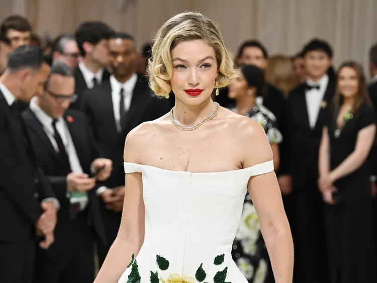 Gigi Hadid’s 3D Floral Met Gala Nails Are Little Works of Art