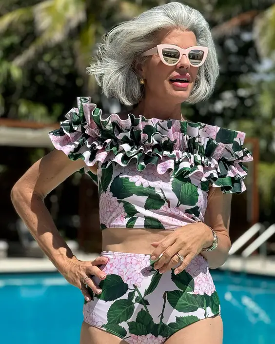 22 Chic Bathing Suits for Women Over 50: 2024’s Top Styles