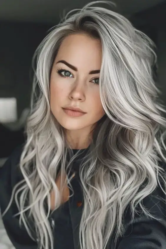 Stunning Platinum Blonde Hair – Explore Balayage, Lowlights, and Short Styles for 2025