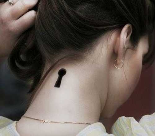 23 Small Spine Tattoos Ideas for Women