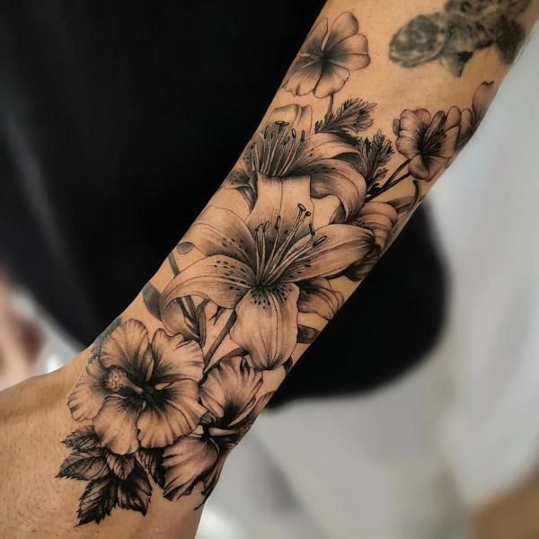 24 Lily Flower Tattoos Ideas: Stunning Designs and Symbolism