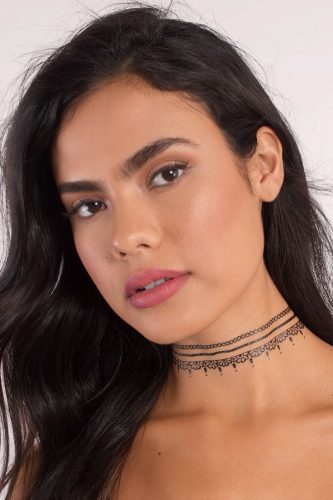 29 Stylish Neck Tattoo Ideas for Women