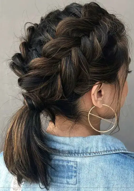 Easy Short Ponytail Hairstyles – Trendy Looks for 2025 You’ll Love