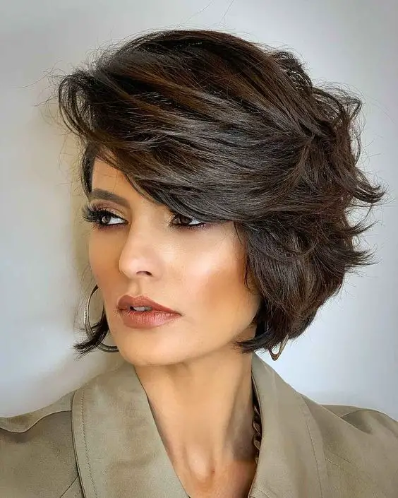 Discover the Best Women’s Haircut Trends That Will Define 2025 – Chic Styles for Every Hair Type and Length