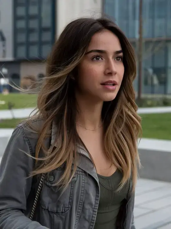 Best trendy natural balayage and ombre hair color for brown skin women in 2025 with highlights and tones